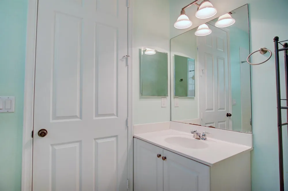 1020 E Longport Circle #F2 Delray Beach, FL 33444