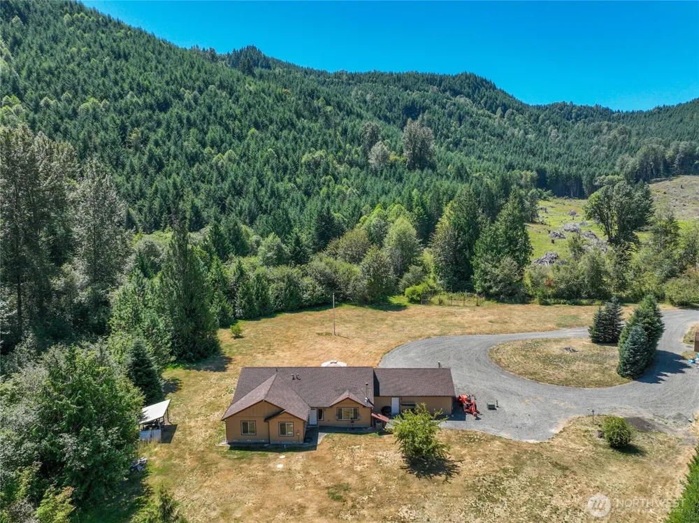 133 Lost Creek Drive Glenoma, WA 98336