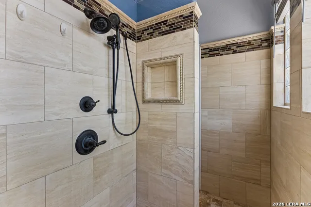 148 Woodlands La Vernia, TX 78121