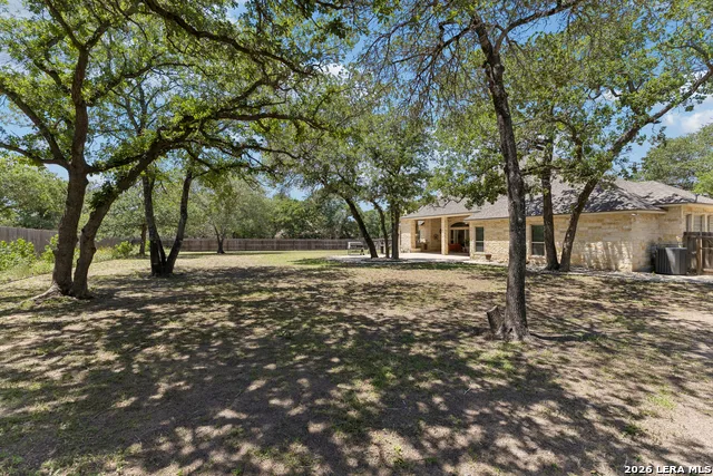 148 Woodlands La Vernia, TX 78121