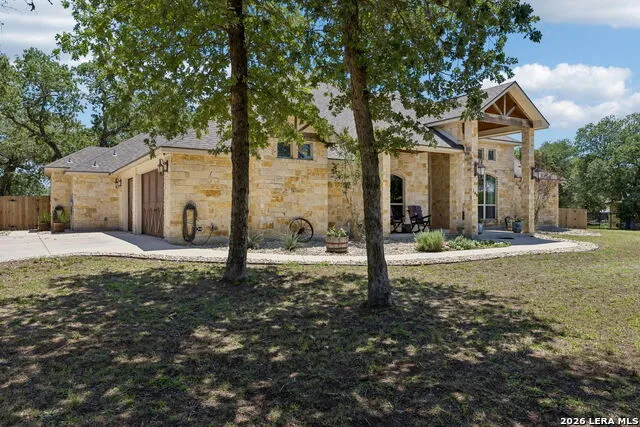 148 Woodlands La Vernia, TX 78121