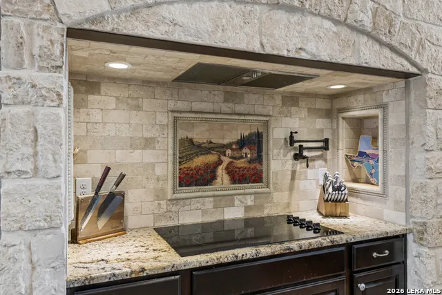 148 Woodlands La Vernia, TX 78121