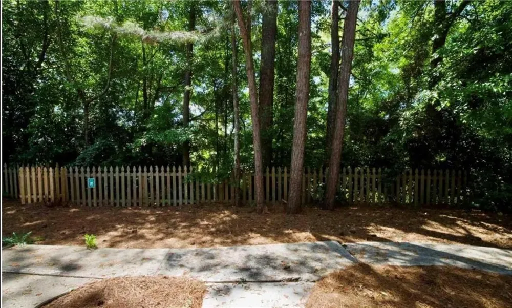 24 Intown Place Fayetteville, GA 30214