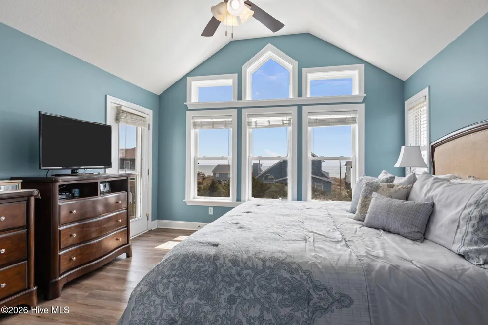 2009 Emerald Drive Emerald Isle, NC 28594