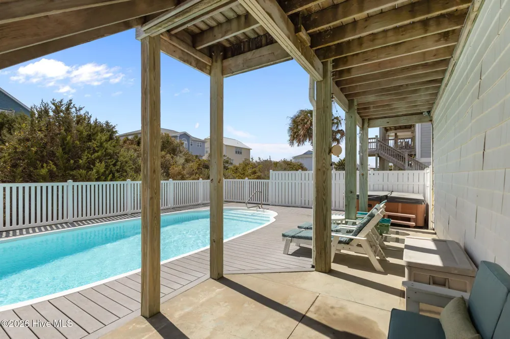 2009 Emerald Drive Emerald Isle, NC 28594