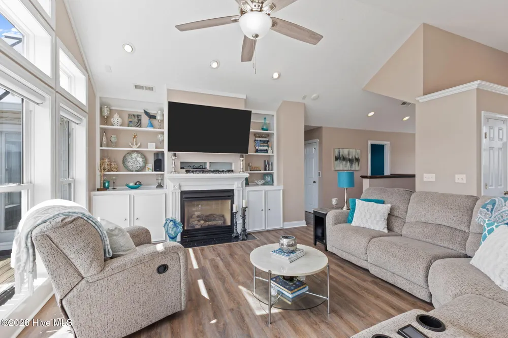 2009 Emerald Drive Emerald Isle, NC 28594