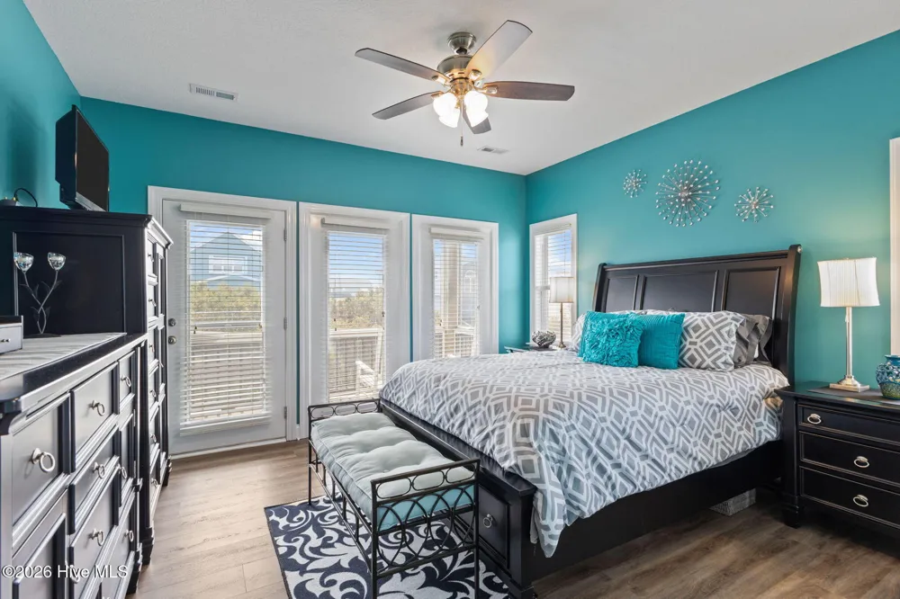 2009 Emerald Drive Emerald Isle, NC 28594