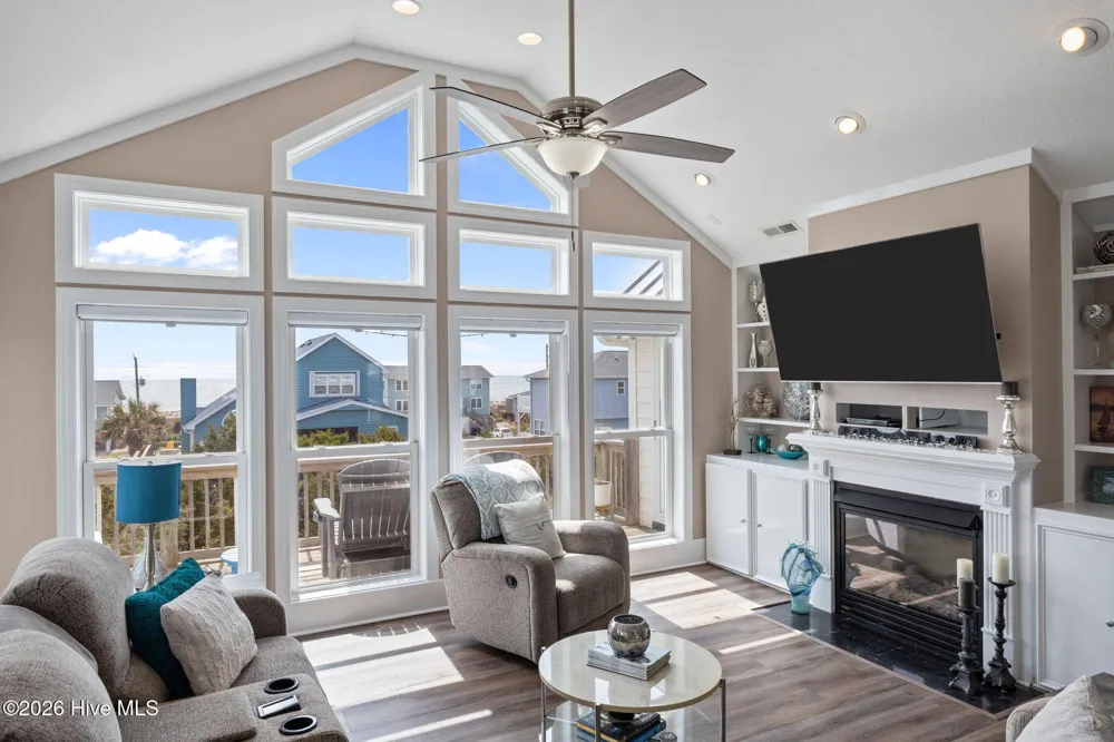 2009 Emerald Drive Emerald Isle, NC 28594