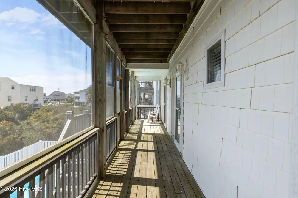 2009 Emerald Drive Emerald Isle, NC 28594
