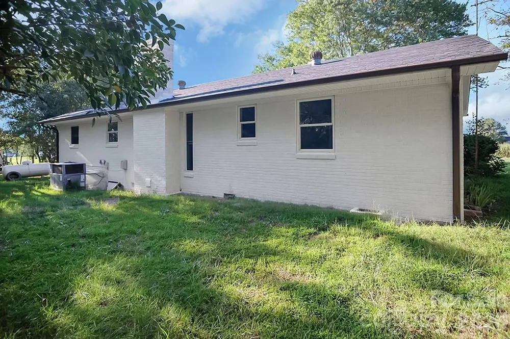 238 Davis Road Shelby, NC 28152