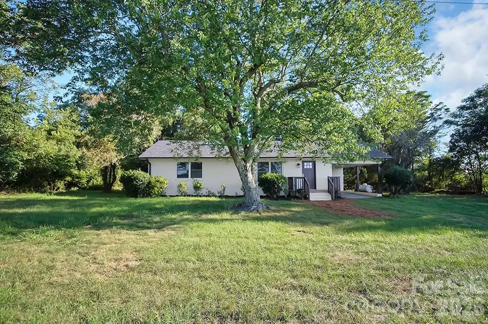 238 Davis Road Shelby, NC 28152