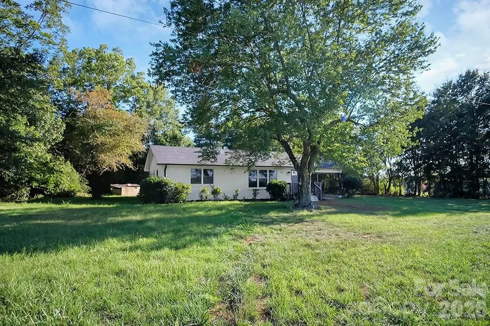 238 Davis Road Shelby, NC 28152