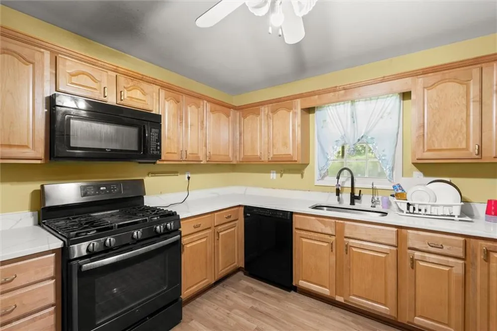 788 Nesbit Loop NE Resaca, GA 30735