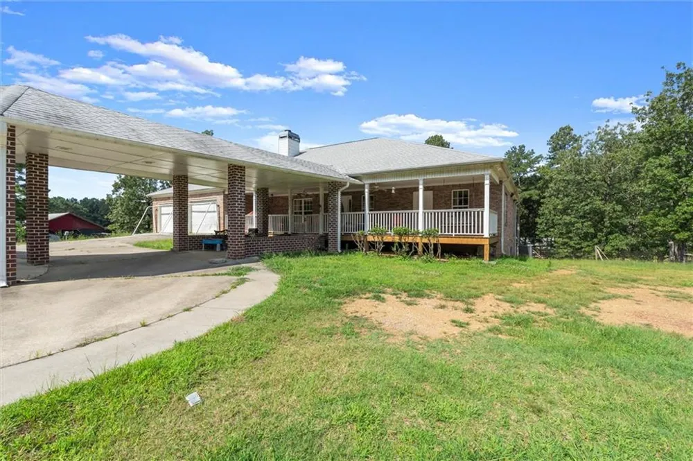 788 Nesbit Loop NE Resaca, GA 30735
