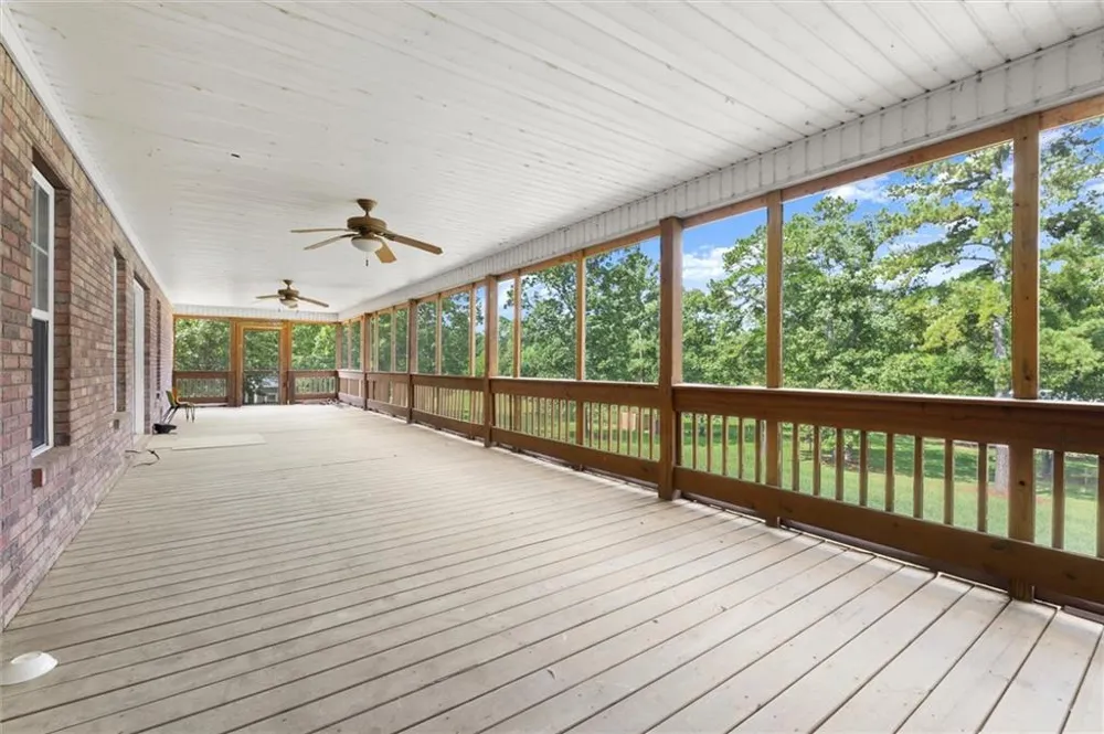 788 Nesbit Loop NE Resaca, GA 30735