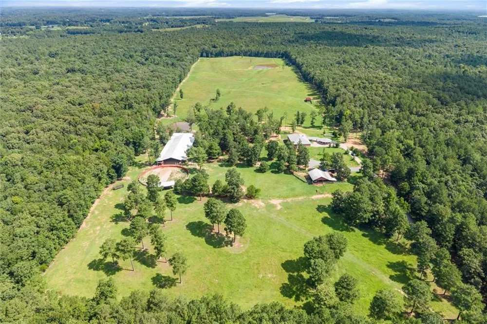 788 Nesbit Loop NE Resaca, GA 30735