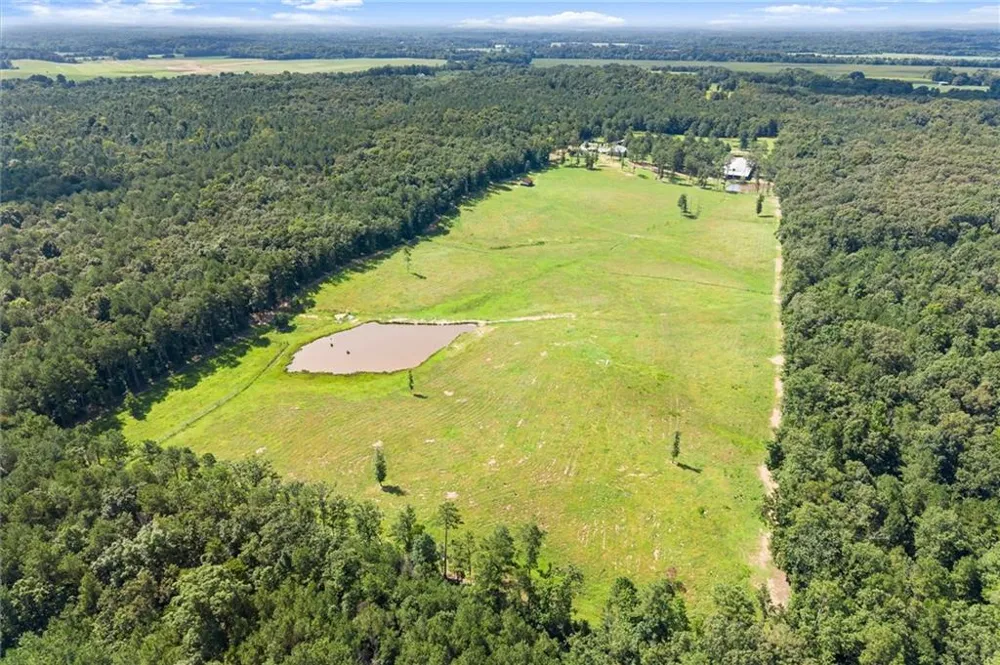 788 Nesbit Loop NE Resaca, GA 30735
