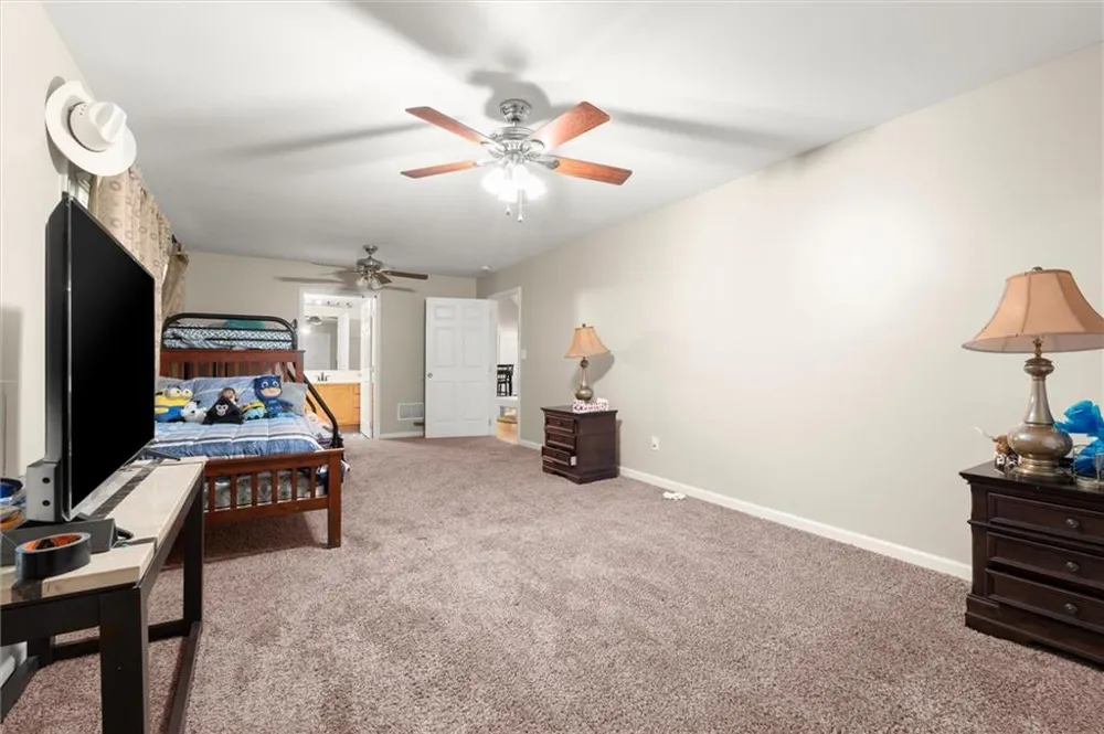 788 Nesbit Loop NE Resaca, GA 30735