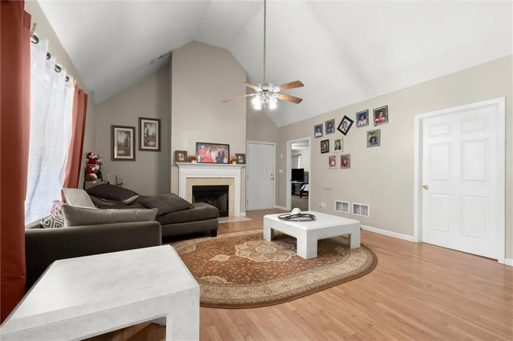 788 Nesbit Loop NE Resaca, GA 30735