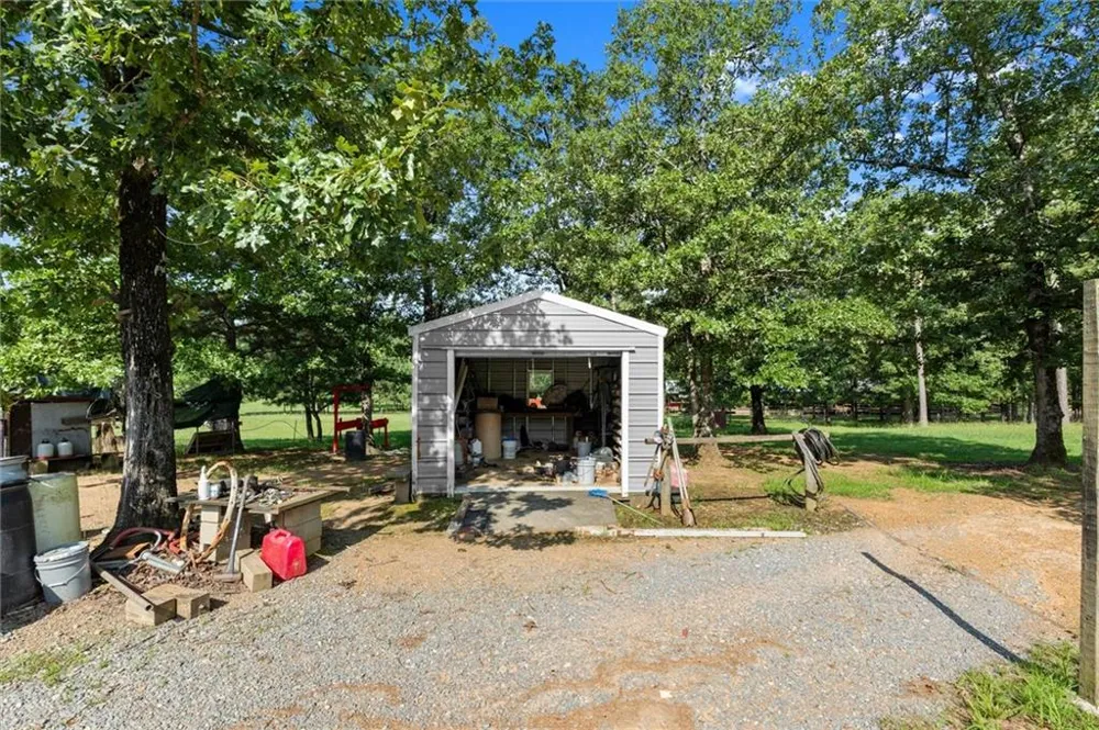 788 Nesbit Loop NE Resaca, GA 30735