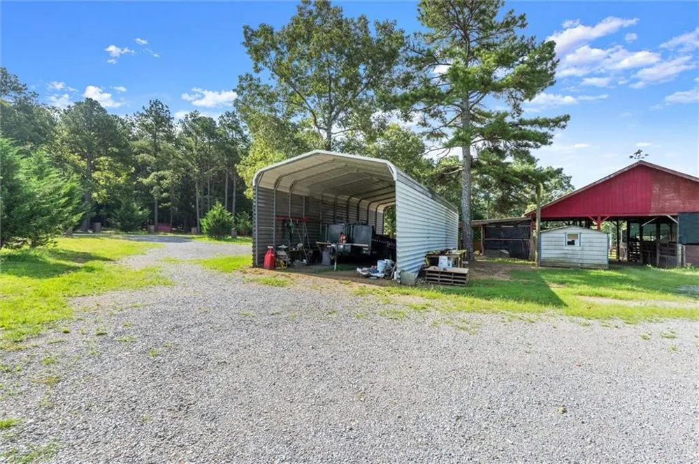 788 Nesbit Loop NE Resaca, GA 30735