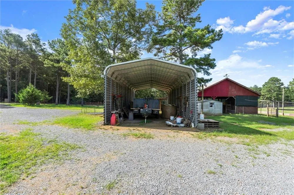 788 Nesbit Loop NE Resaca, GA 30735