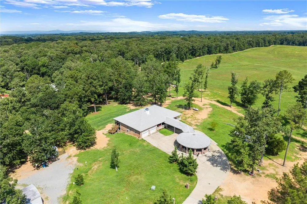 788 Nesbit Loop NE Resaca, GA 30735