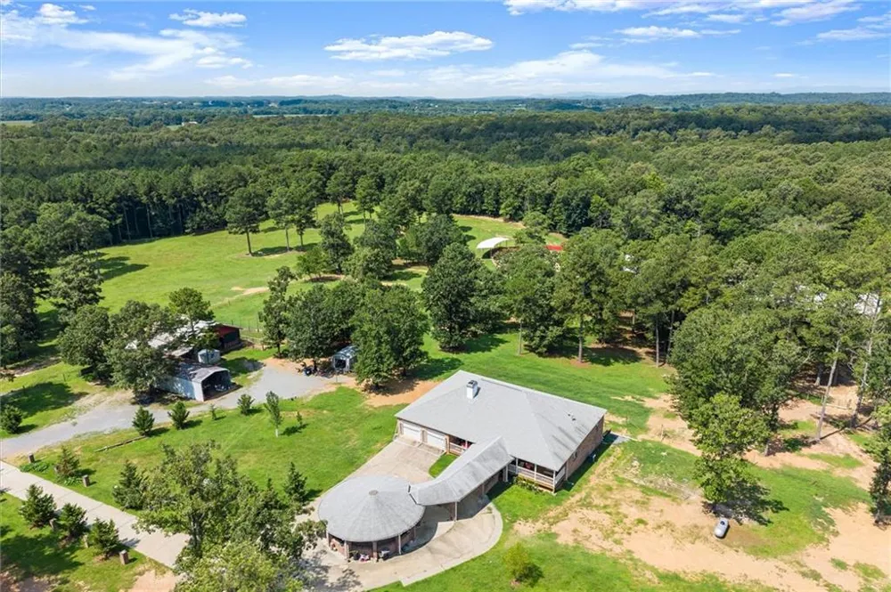 788 Nesbit Loop NE Resaca, GA 30735