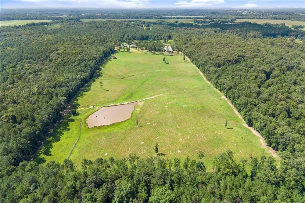 788 Nesbit Loop NE Resaca, GA 30735