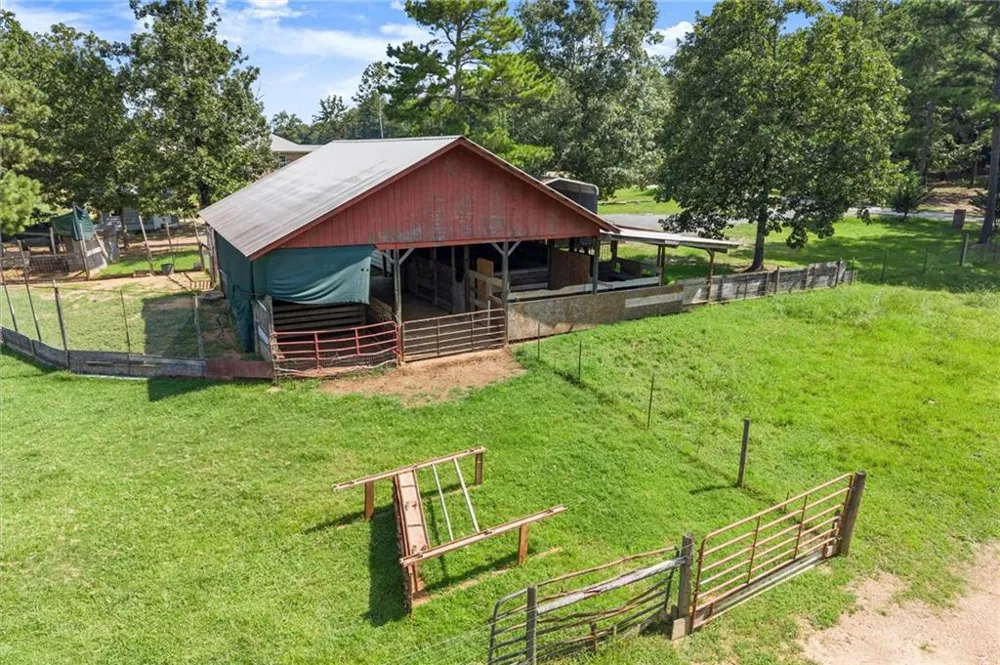 788 Nesbit Loop NE Resaca, GA 30735