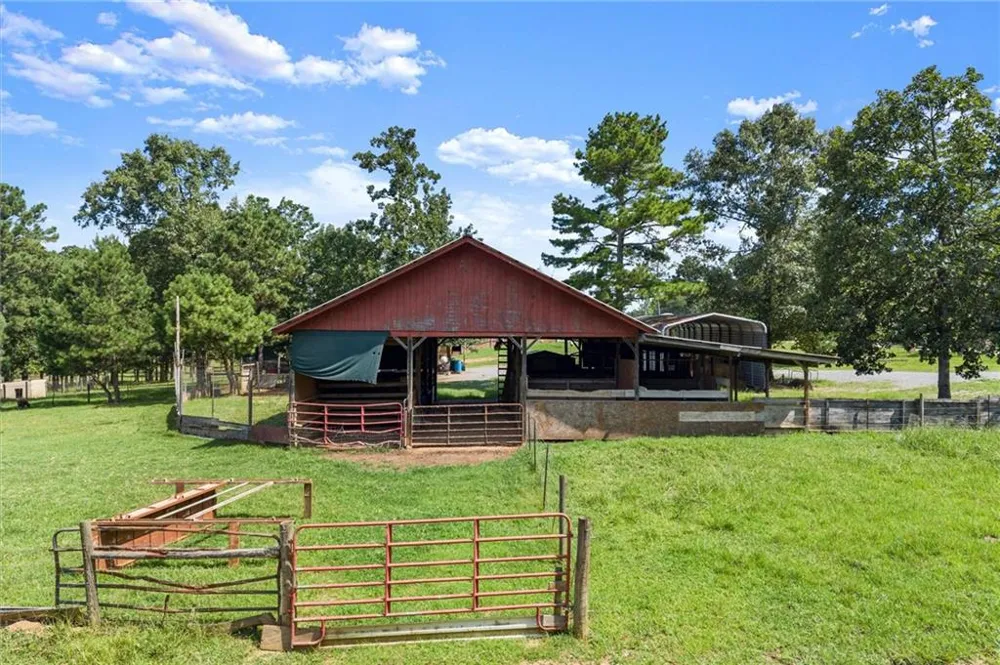 788 Nesbit Loop NE Resaca, GA 30735