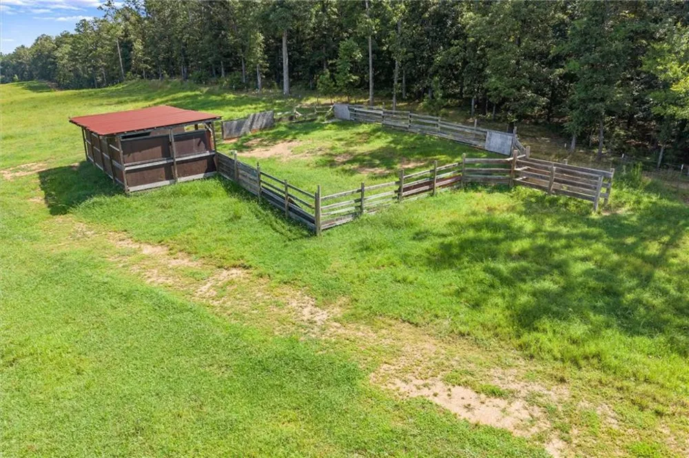 788 Nesbit Loop NE Resaca, GA 30735
