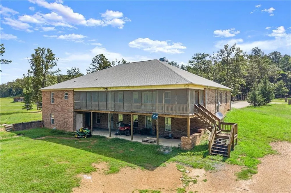 788 Nesbit Loop NE Resaca, GA 30735