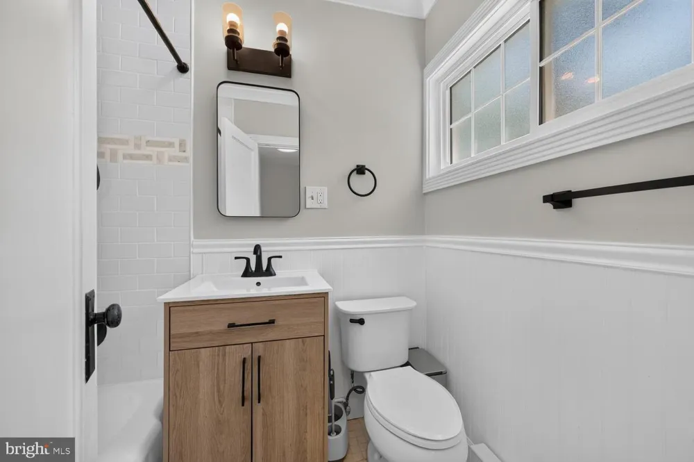 1557 MOUNT EAGLE PLACE Alexandria, VA 22302