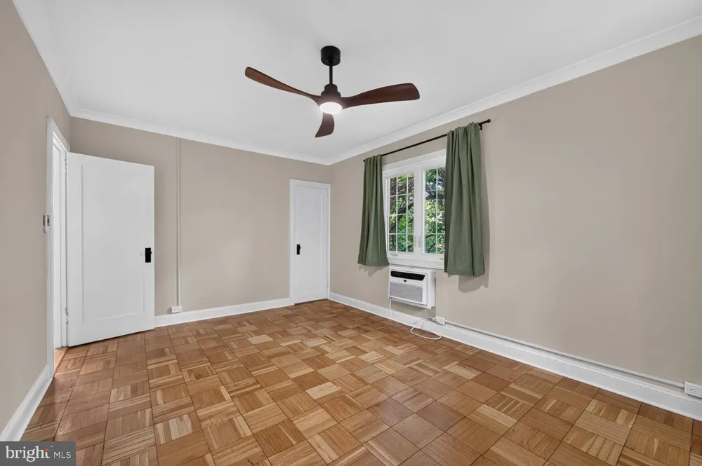 1557 MOUNT EAGLE PLACE Alexandria, VA 22302