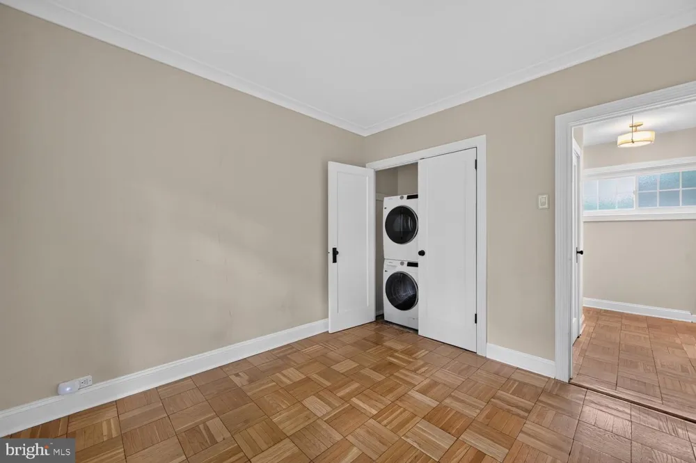 1557 MOUNT EAGLE PLACE Alexandria, VA 22302
