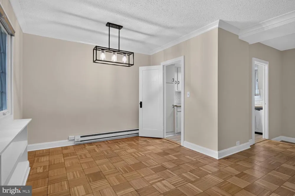 1557 MOUNT EAGLE PLACE Alexandria, VA 22302
