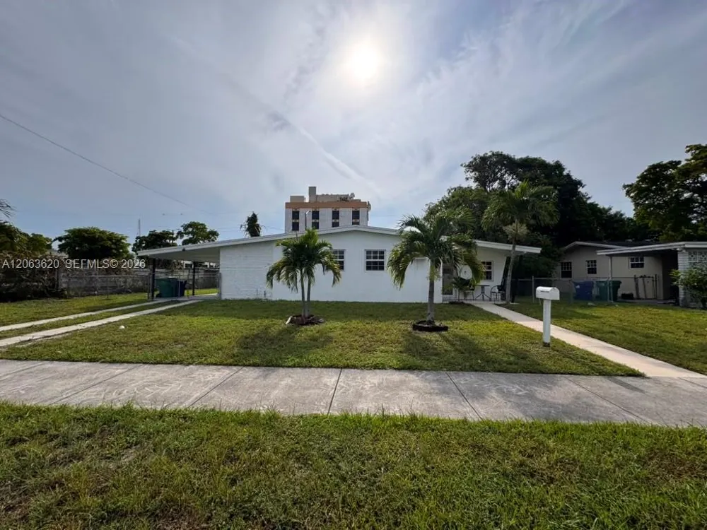 18331 NW 2nd Ct Miami Gardens, FL 33169