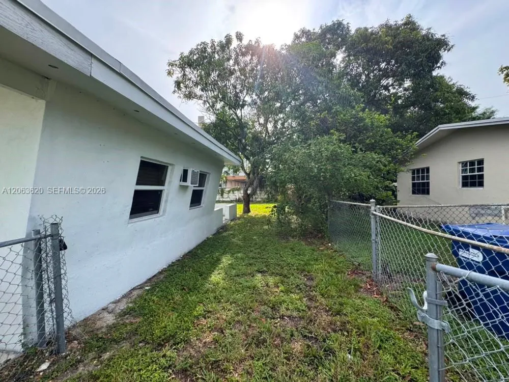 18331 NW 2nd Ct Miami Gardens, FL 33169