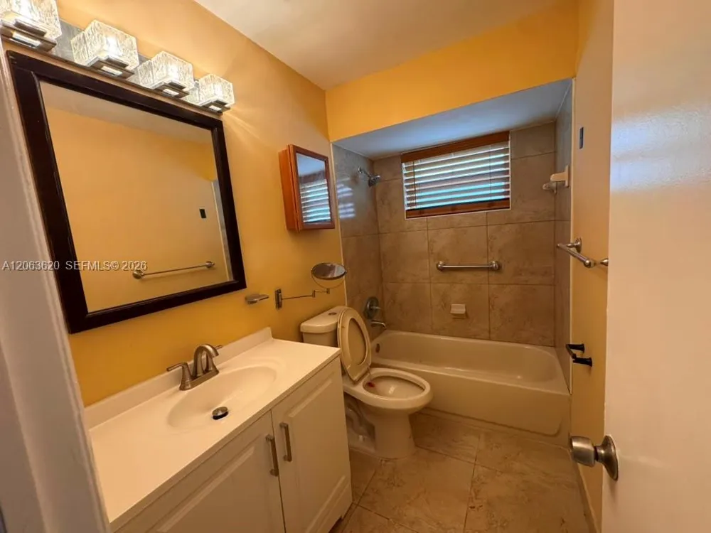 18331 NW 2nd Ct Miami Gardens, FL 33169