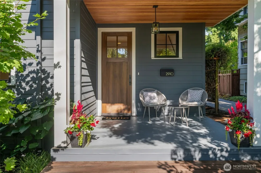 2910 9th Avenue W Seattle, WA 98119