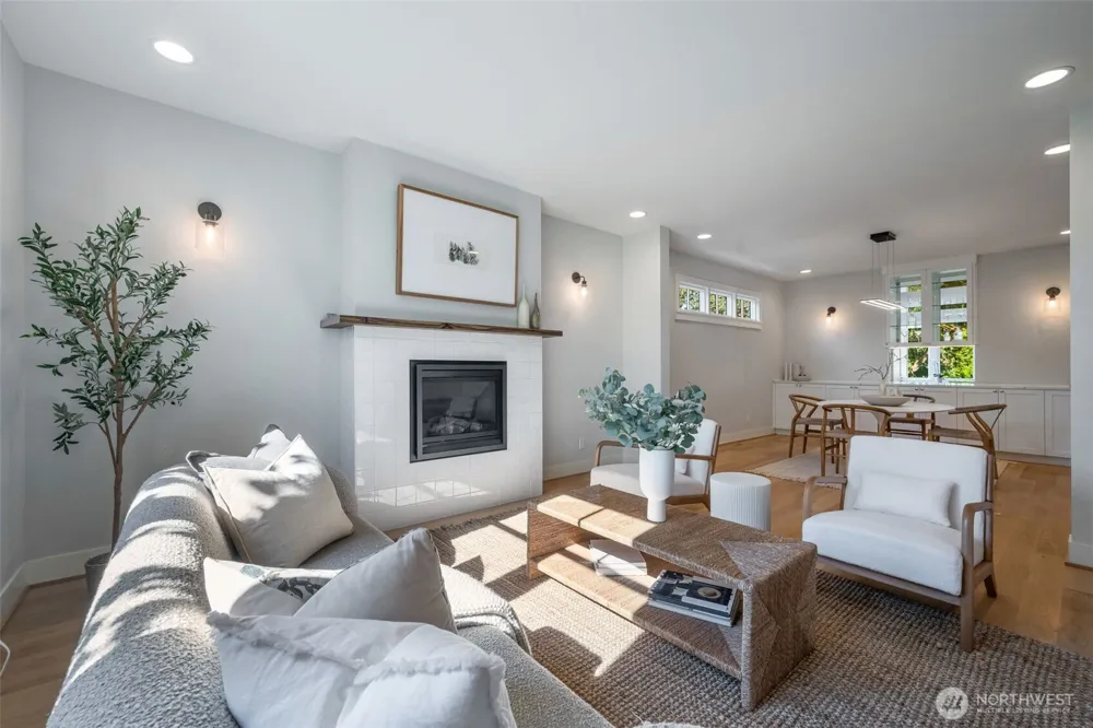 2910 9th Avenue W Seattle, WA 98119