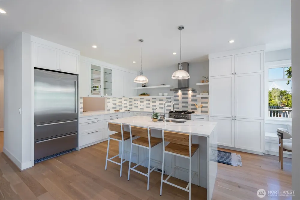 2910 9th Avenue W Seattle, WA 98119