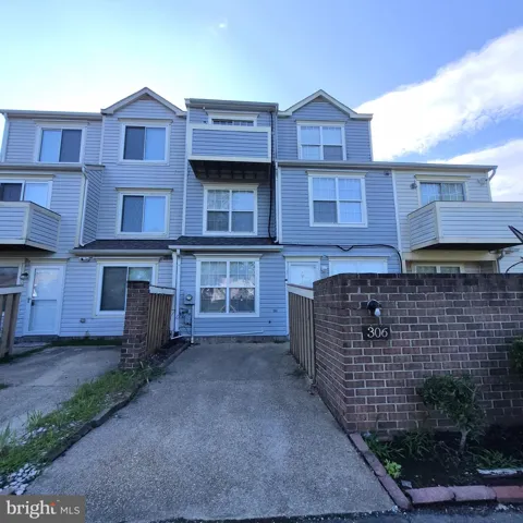 46349 COLUMBUS DRIVE #306