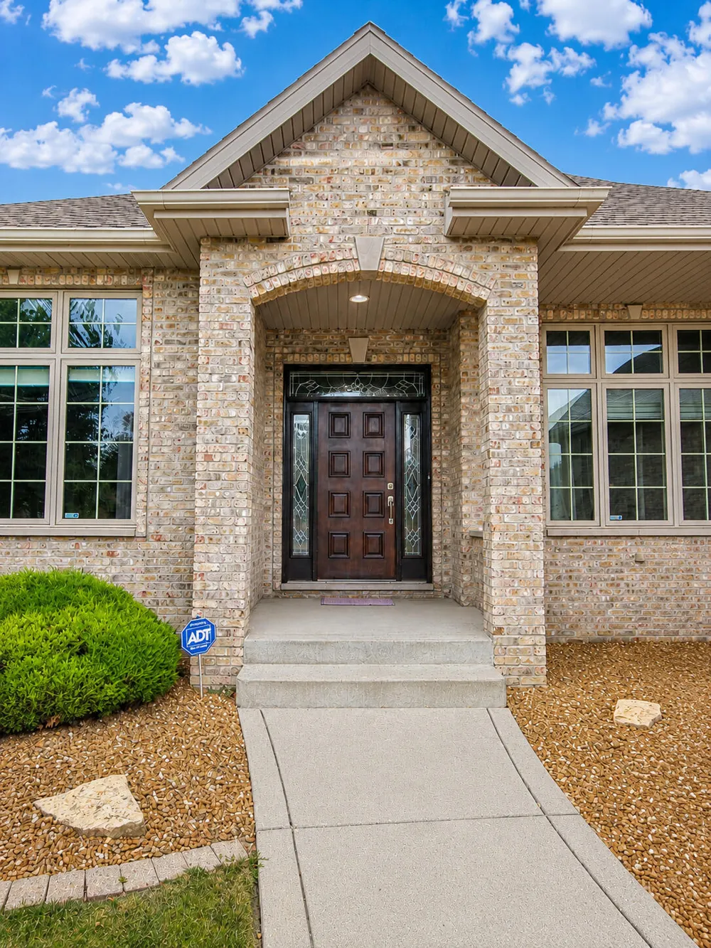 2614 Lancelot Lane Dyer, IN 46311