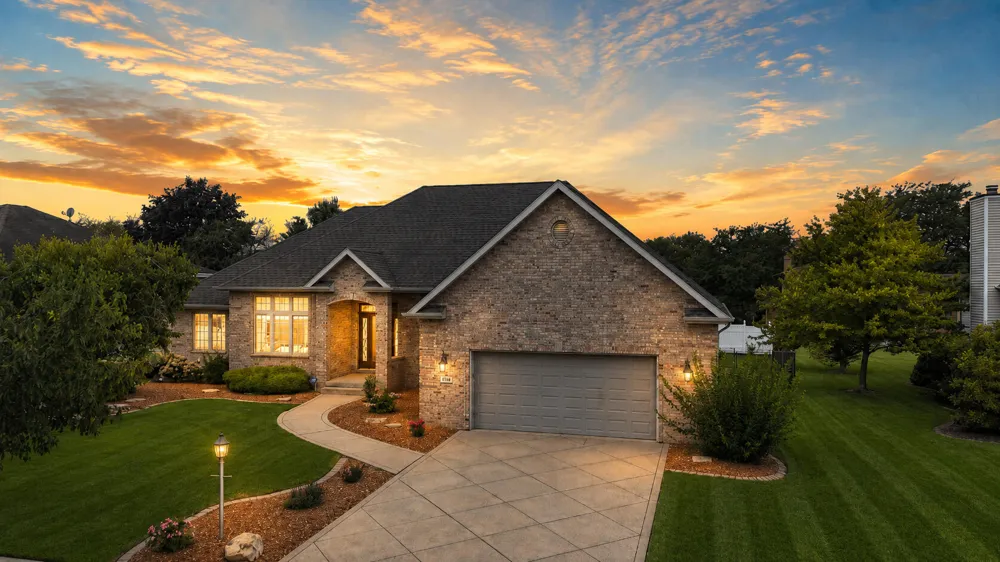 2614 Lancelot Lane Dyer, IN 46311