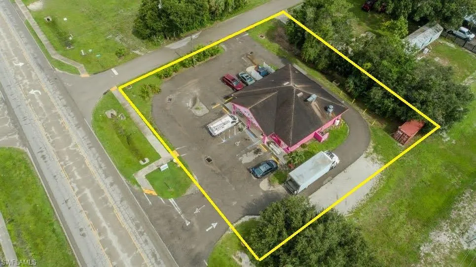 155 W Cowboy Way Labelle, FL 33935
