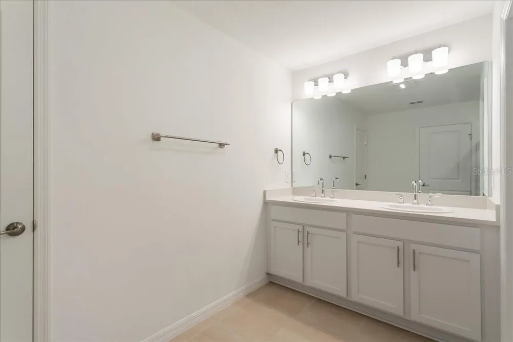 254 AMBER WAY Kissimmee, FL 34758