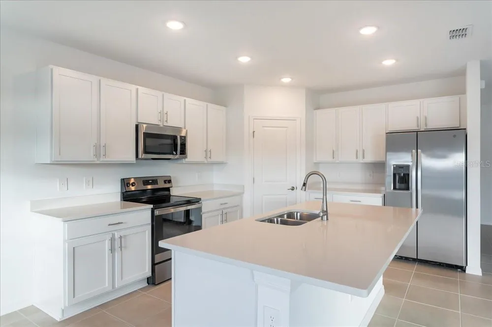 254 AMBER WAY Kissimmee, FL 34758