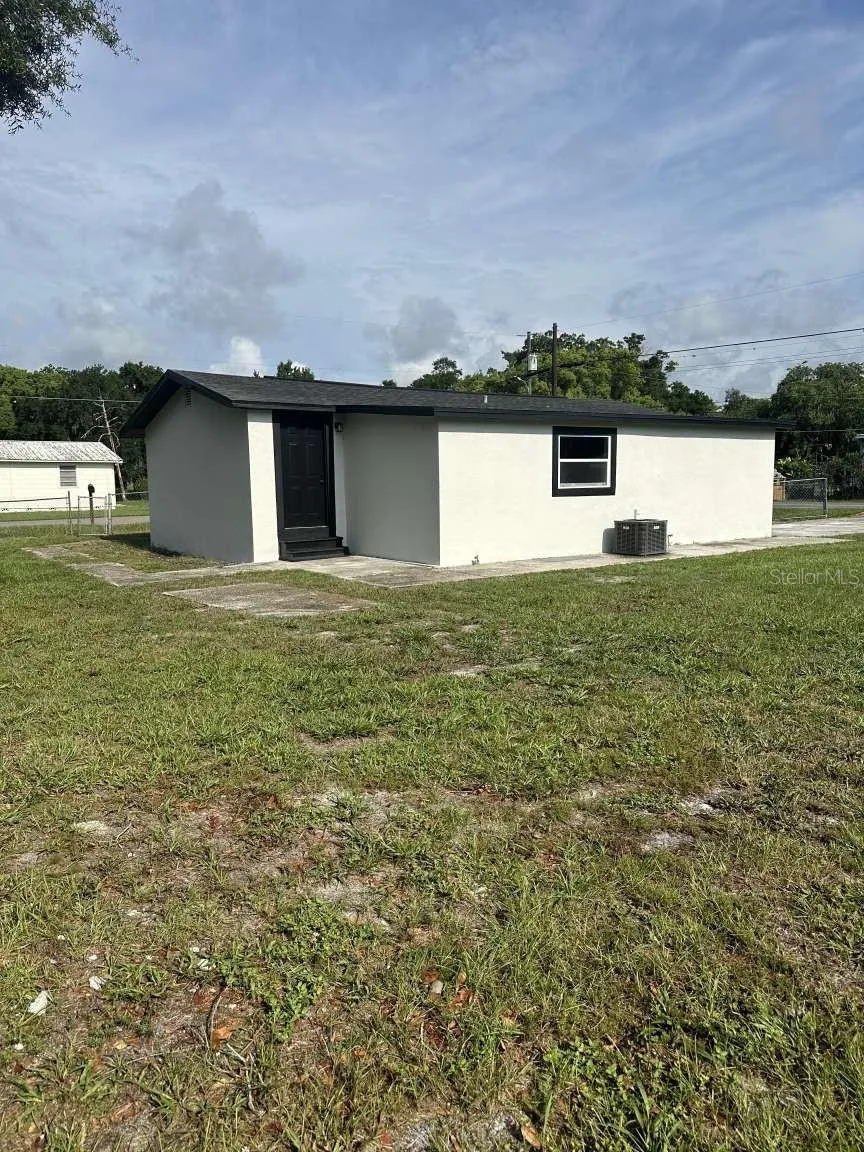 3329 LYNN DRIVE Lakeland, FL 33805
